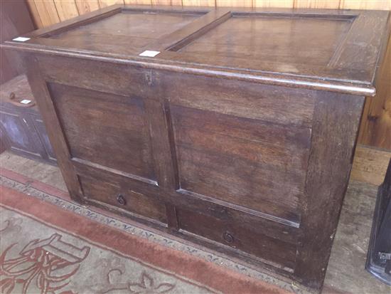 Panelled oak coffer